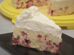 Torta pre lenivcov: stačí všetko zmiešať a navrstviť do formy – recept si uložte!