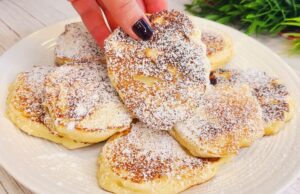 Bleskové jablkové lievance z jogurtového cesta: Nadýchaný recept z 1 jablka Lievance zo strúhaných jabĺk